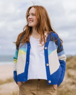 Women's Scenic Knitted Cardigan