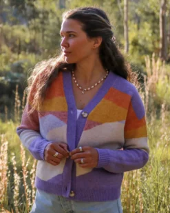 Women's Scenic Knitted Cardigan