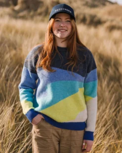 Women's Scenic Knitted Jumper