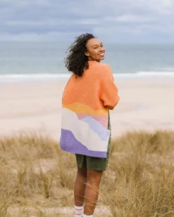 Women's Scenic Long Knitted Cardigan