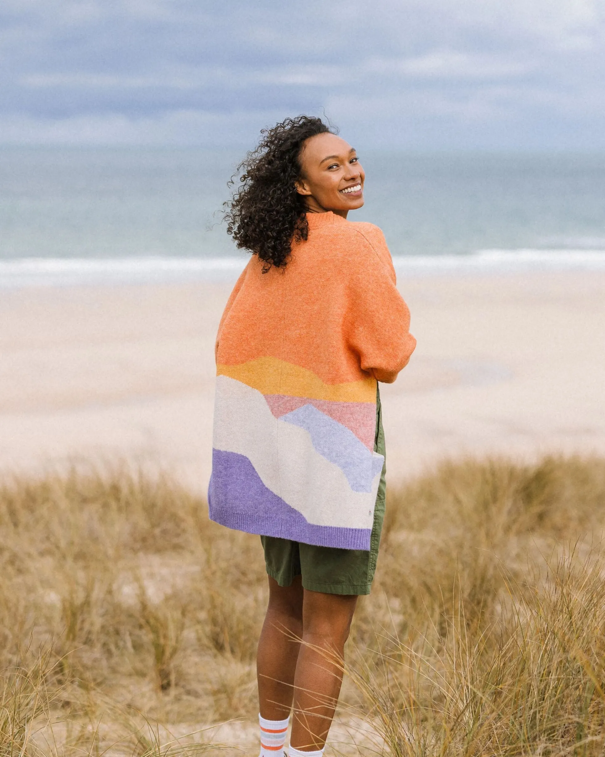 Women's Scenic Long Knitted Cardigan