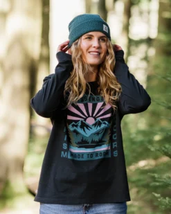 Women's Solitude Oversized LS T-Shirt