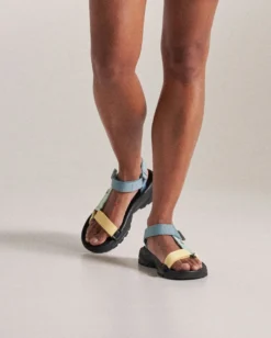 Women's Venice Roam Sandal
