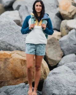 Women's Way Out All Purpose Short