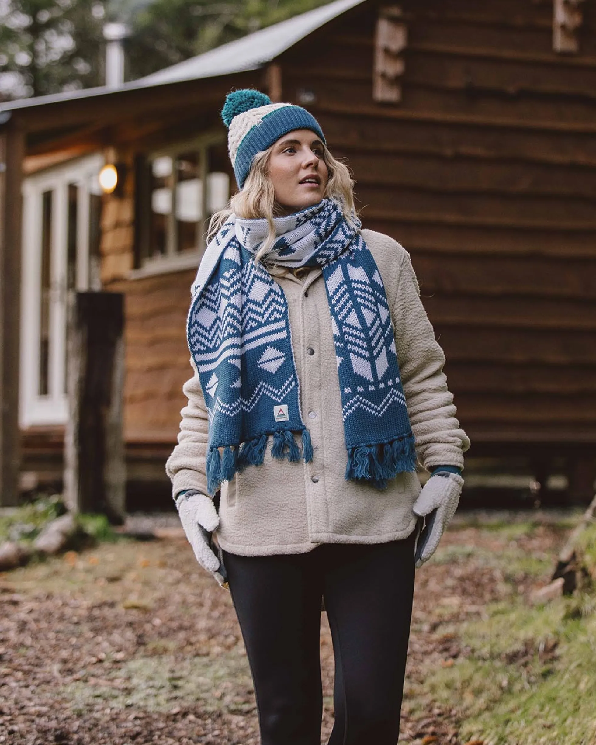 Women's West Coast Acrylic Scarf