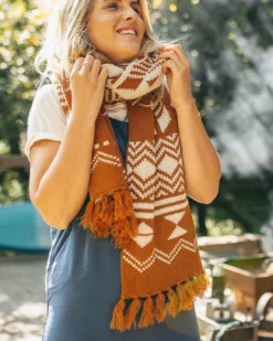 Women's West Coast Acrylic Scarf